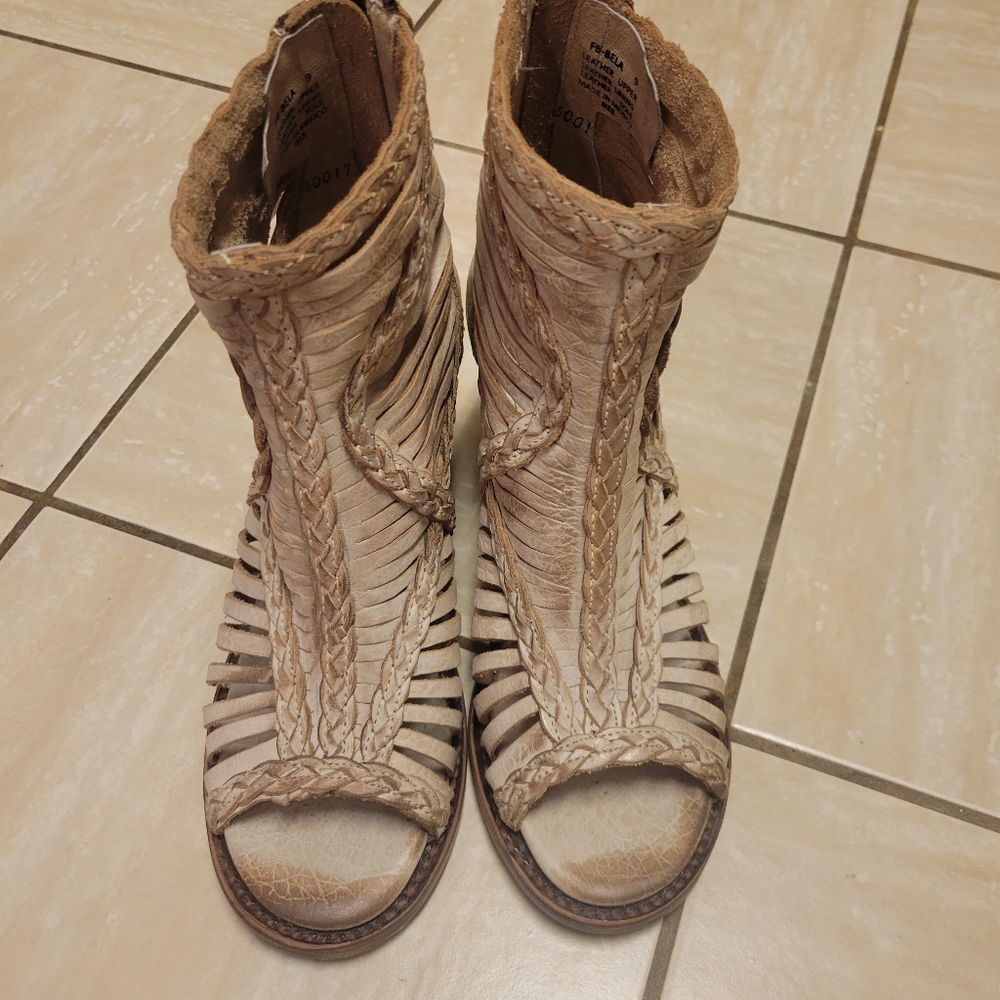 Freebird Bells Size 9